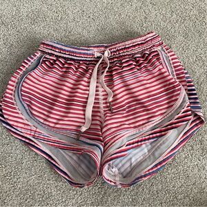 RARE Lululemon sz 2 shorts